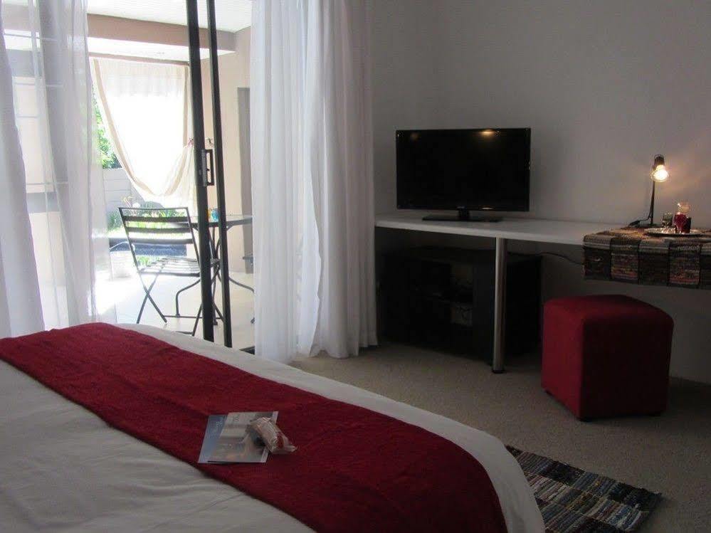 Absolute Bosch Guest House Стелленбос Екстер'єр фото